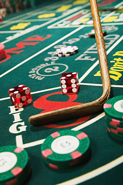 akun togel Togel live draw interface showing ball machine and winning numbers on mobile screen